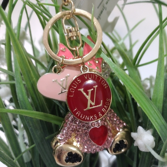 Louis Vuitton Zipper Pulls (2)